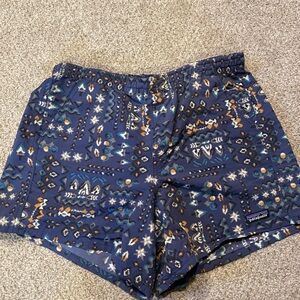 Women’s Patagonia baggies 5”